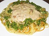Спагети триколоре със сос "Карбонара...