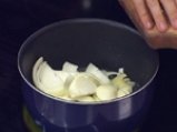 Картофи с лук