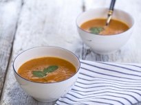 Индийска супа от леща