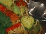 Зеленчукова салата със спагети