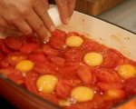 Яйца с домати на фурна 6