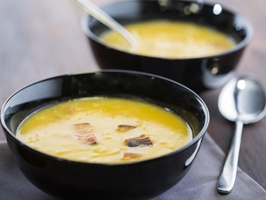 Картофена супа със зеле и пушени гърди