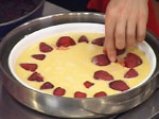 Торта с ягодов крем карамел 5