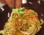 Оризова паста със зеленчуци в уок 6