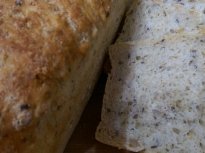 Домашен хляб с квас и семена