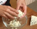 Печени филийки с кайсии и синьо сирене 3