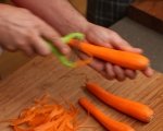 Пикантна салата от моркови и ряпа
