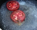 Обърнат царевичен кейк с домати 6
