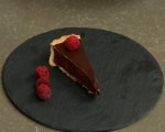 Шоколадов тарт с малини 9