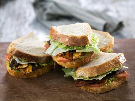 Вегетариански БЛТ сандвич