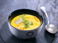 Рибена супа с къри и сметана