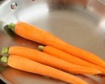 Кускус с глазирани моркови