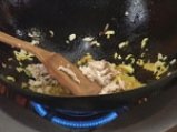 Пилешка супа с къри и пържено оризово фиде 2