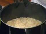 Агнешко къри със спагети 2