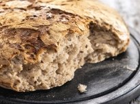 Хляб без месене със семена
