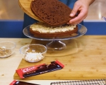 Шоколадова торта с кокос 12