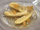 Карамелизирани банани в сос с уиски и плодове 3