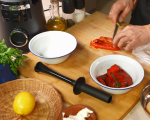 Разядка от печени чушки и българско сирене 2
