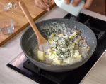 Печена тиква с фондю от сирена и гъби 9