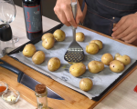 Мачкани картофи, запечени с дърпано свинско и кашкавал 8