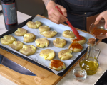 Мачкани картофи, запечени с дърпано свинско и кашкавал 9