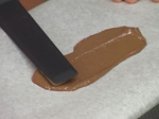 Шоколадов пудинг с бял шоколадов сос