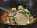 Панирано пилешко с червено къри и зеленчуци 5