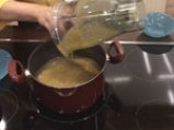 Крем супа от праз със зрял фасул и крутони с чушки 4