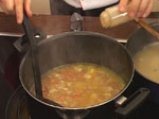 Супа от шкембе със зеленчуци и бекон в европейски стил 7