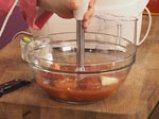 Пилешки кюфтенца с доматен сос и спагети 5