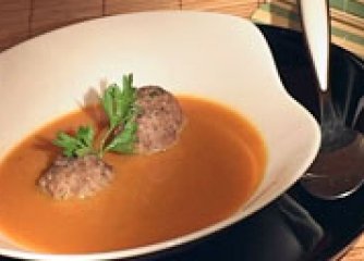 Доматена супа с телешки кюфтенца