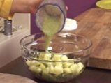 Зелен фасул с картофи и сос от тиквено семе 7