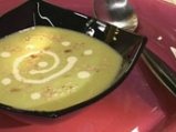 Лятна супа с тиквички и авокадо