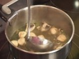Сладко-кисела тайландска супа със скариди и лимонова трева 6