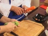 Пангасиус със спанак и зеленчуци на пара