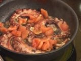 Задушен октопод с маслини, кедрови ядки и домати 6