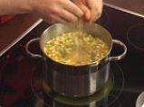 Царевична супа с чушки и тиквички 4