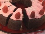 Шоколадов кейк с малини „Сюрприз“