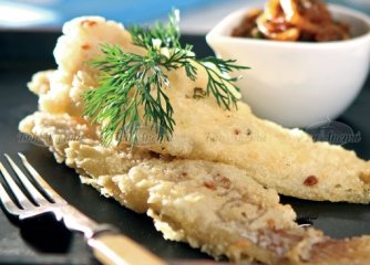 Пържена риба с лютив сос и тамаринд