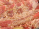 Свински ребра с барбекю сос и пържени картофи