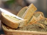 Средиземноморски хляб с билки и сирене