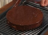 Мраморен кейк с шоколадова глазура 7