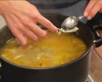 Пилешка супа с магданозени кнедли 6